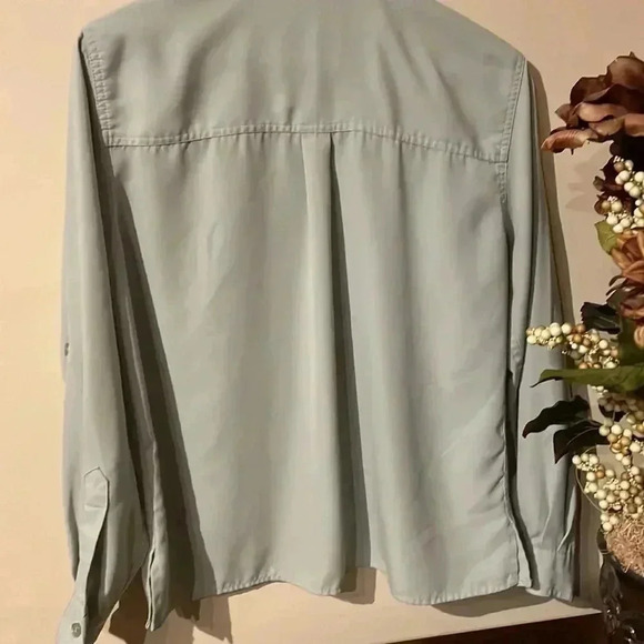 Apparenza Women's Small Sage Green Button-Up Blouse - Picture 5 of 8